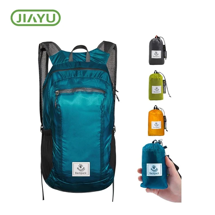 Hindi tinatagusan ng tubig na magaan na hiking backpack